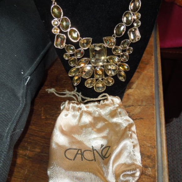 NWOT Cache Multiple Stone Necklace & Earrings - Picture 4 of 6